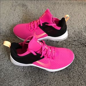 NWT Nike Air Max Bella TR